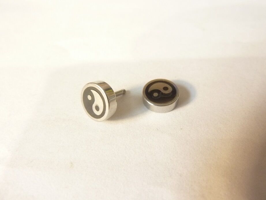 Boucle d'oreille yin & yang 8 mm ref argent