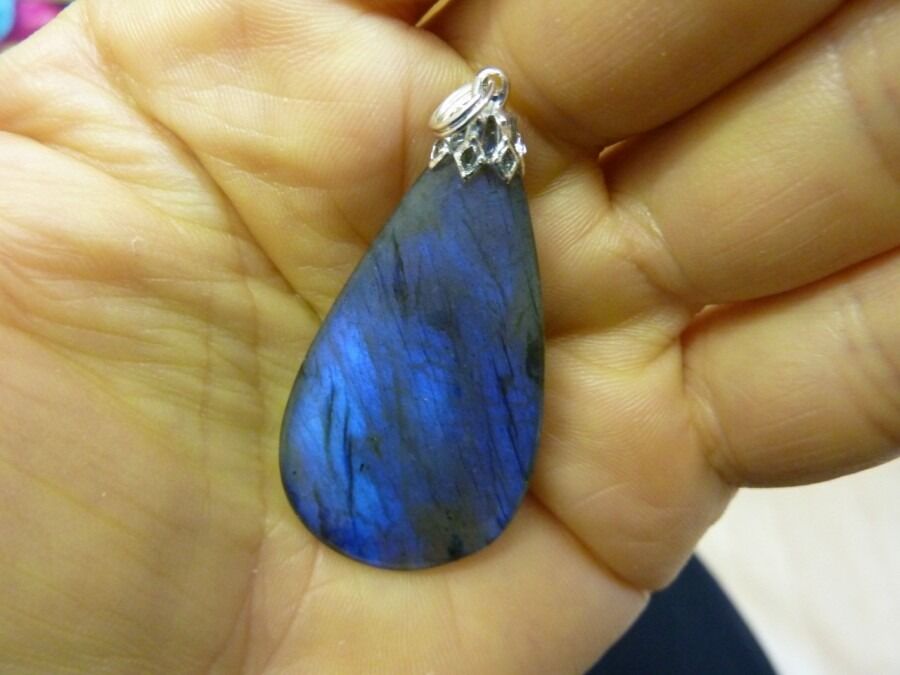 PENDENTIF PROTECTION EN LABRADORITE 62,5cts 12,5gr REF 3847 – Image 2