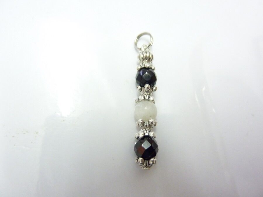 PENDENTIF SPINELLE TOURMALINE NOIRE PIERRE DE LUNE