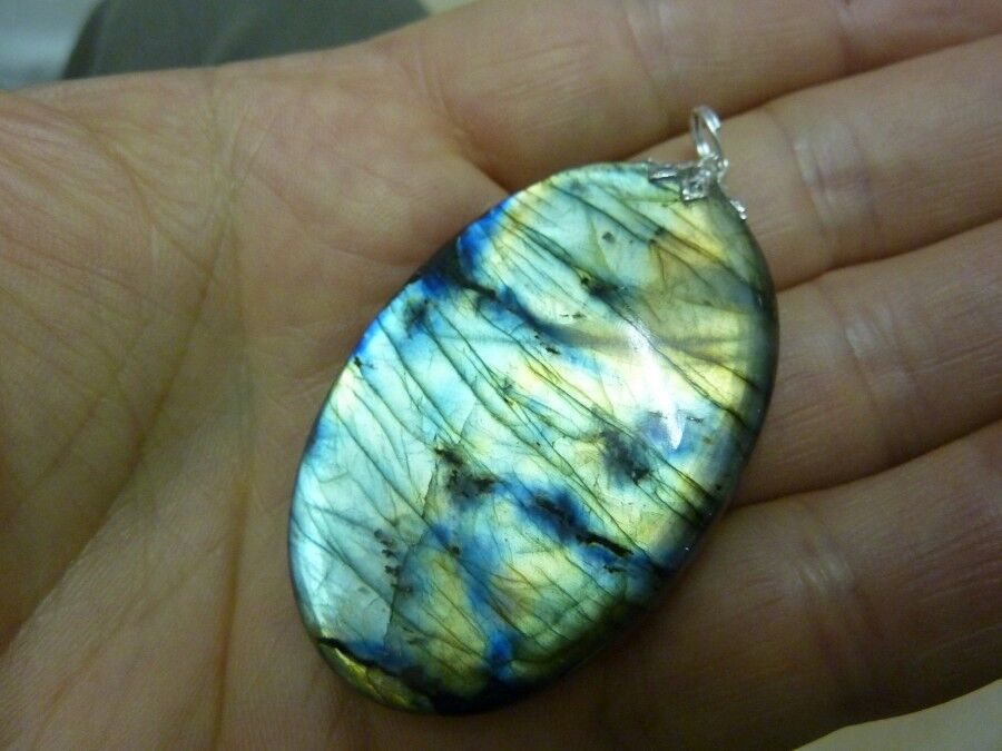 PENDENTIF PROTECTION LABRADORITE 24,1 gr REF 0465 – Image 2