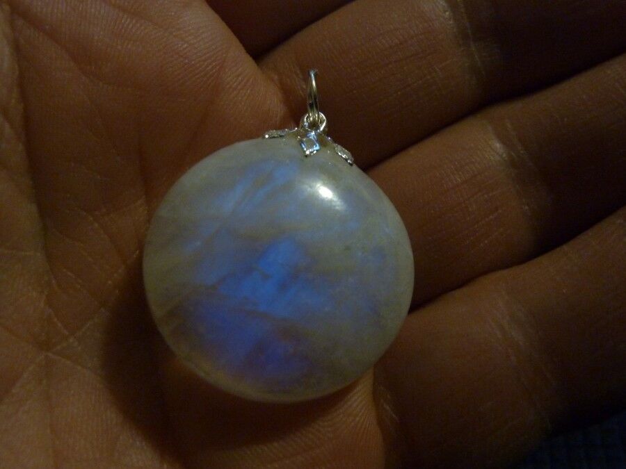 PENDENTIF PIERRE DE LUNE GEMME 57.5 CTS 11.5 GR AAA+ ref 7227