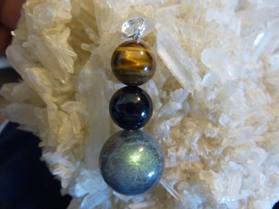 Pendentif protection extreme oeil de tigre labradorite tourmaline noire
