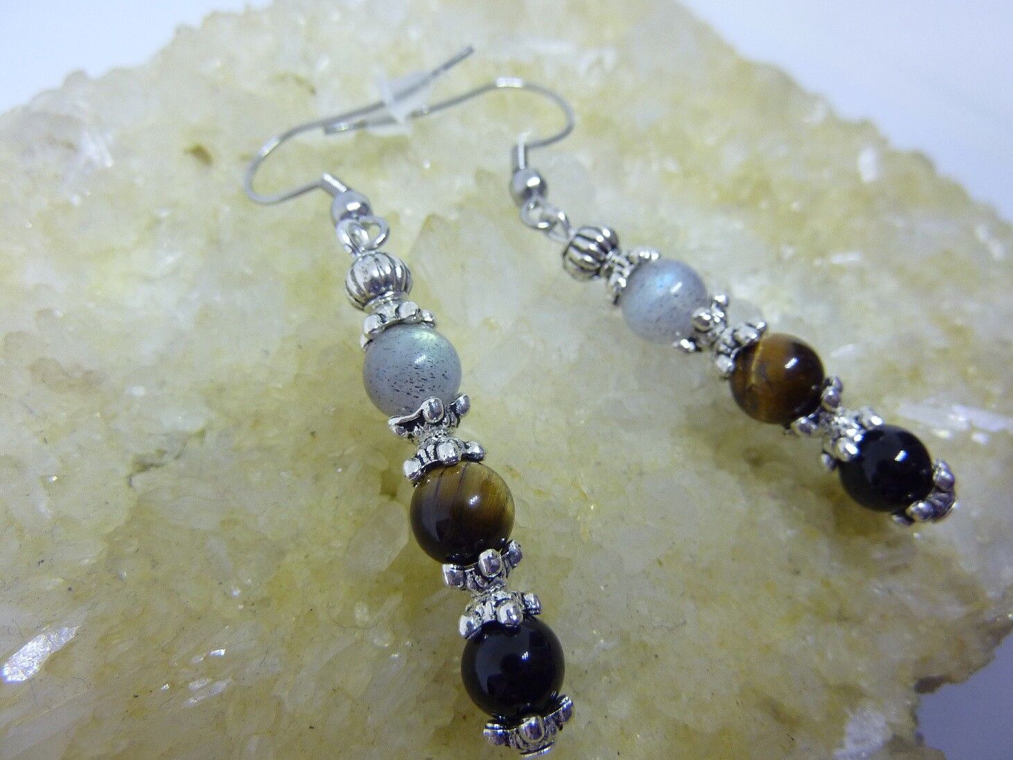 BOUCLES D'OREILLE PROTECTION EXTREME OEIL DE TIGRE-LABRADORITE-TOURMALINE NOIRE 6 mm – Image 3