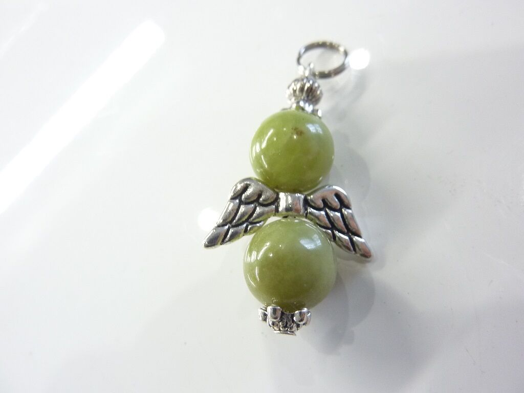 Pendentif Péridot ange perles rondes 10 mm