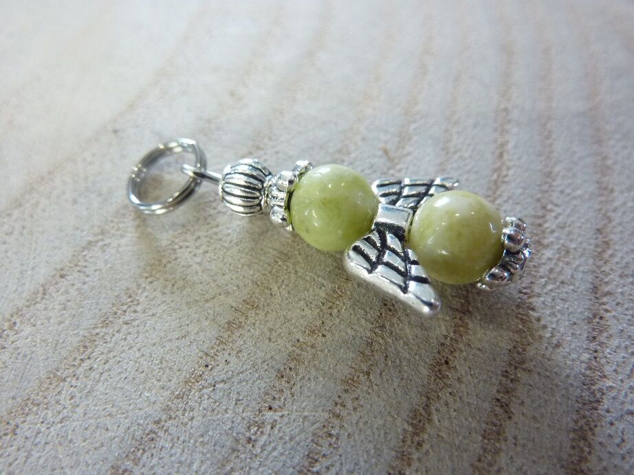 Pendentif Péridot ange - perles rondes 6 mm