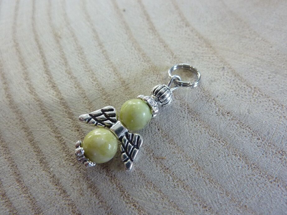 Pendentif Péridot ange - perles rondes 6 mm