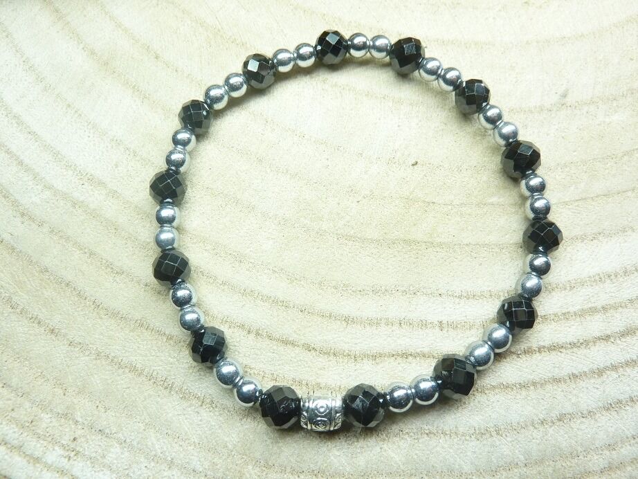 Bracelet spinelle noir à facettes 6 mm