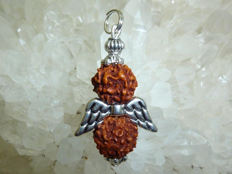 Pendentif Rudraksha Ange - perles 10 mm