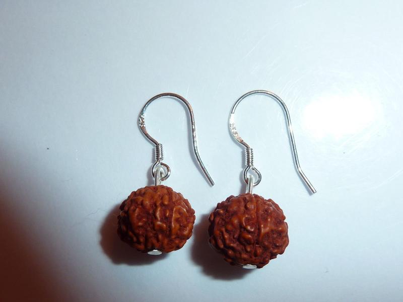 Boucles d'oreilles rudraksha perles 10 mm