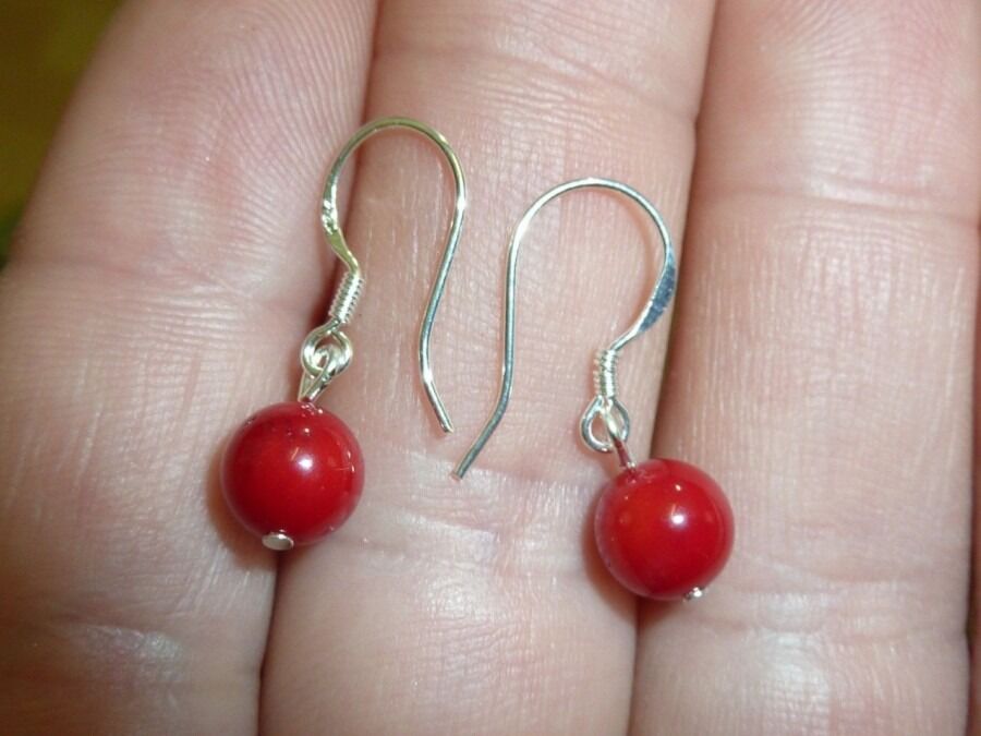 BOUCLES D'OREILLES CORAIL ROUGE VERITABLE 6 mm