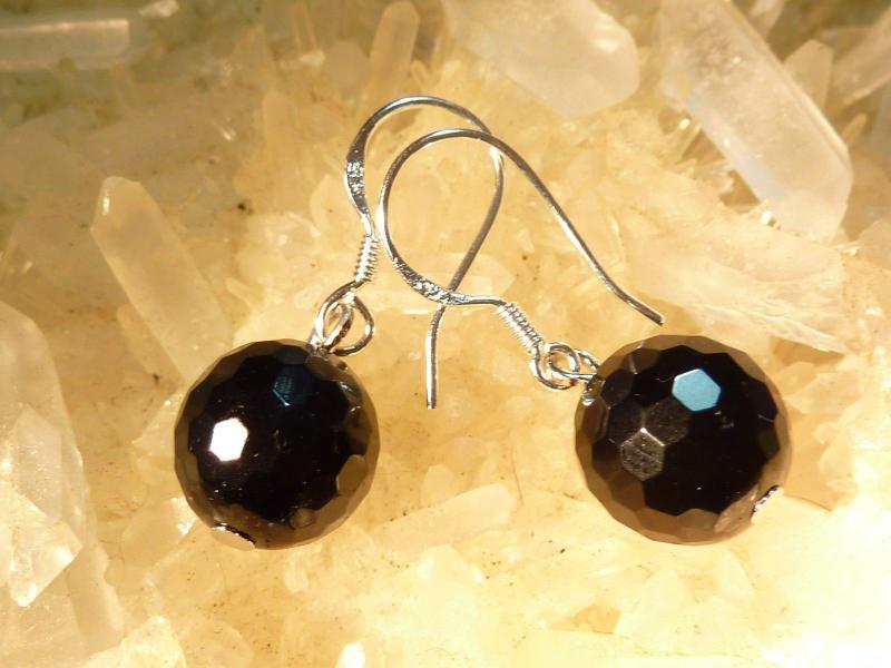 Boucles d'oreilles en tourmaline noire à facettes