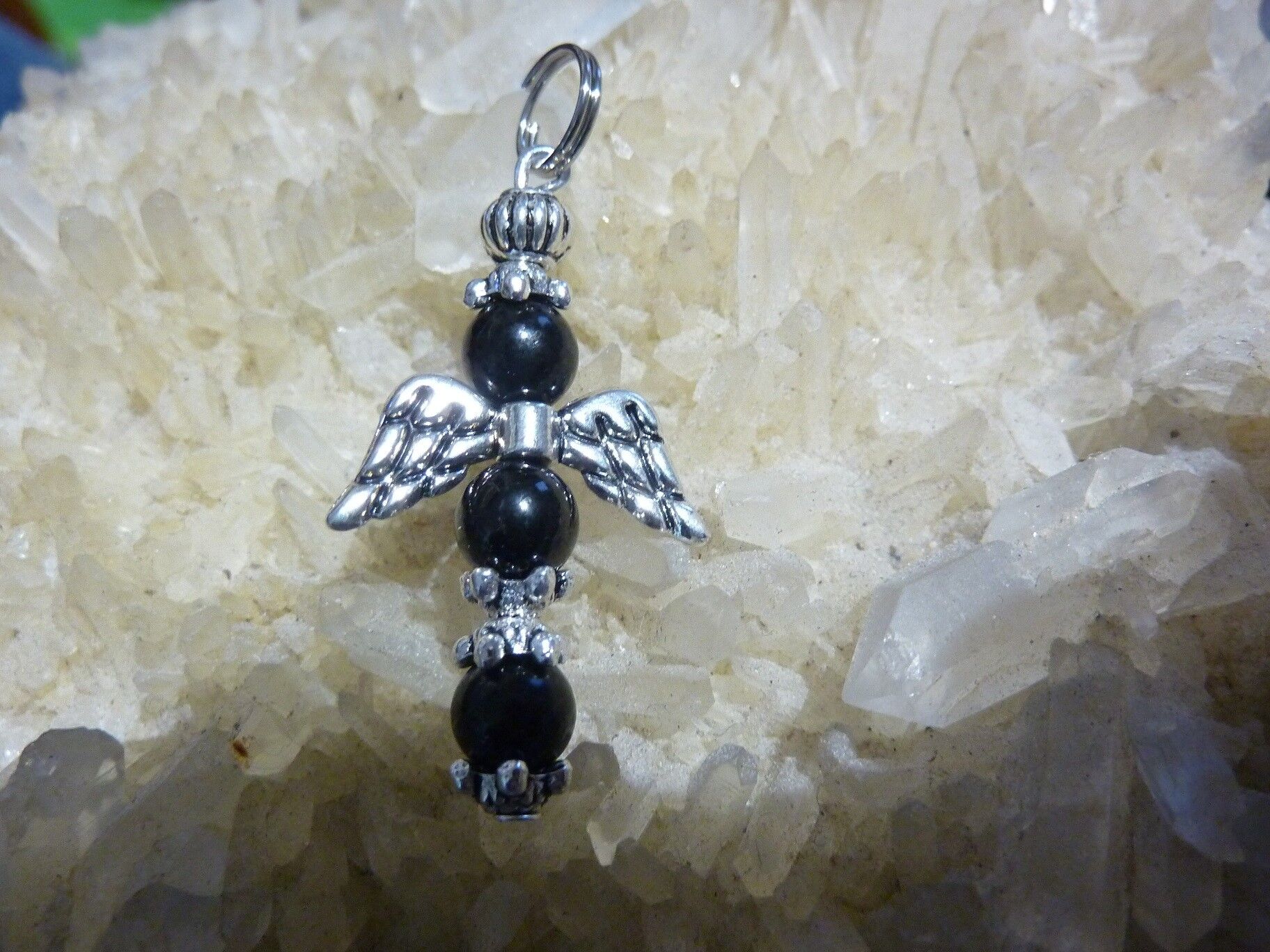 Pendentif protection croix Jais Charbon fossile – Image 2