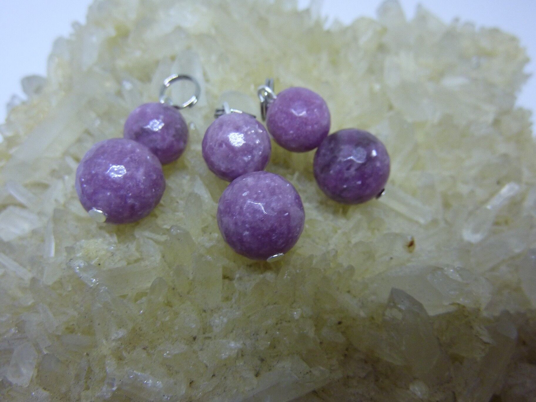 Pendentif anti stress Lépidolite perles à facettes 12-10 mm – Image 2