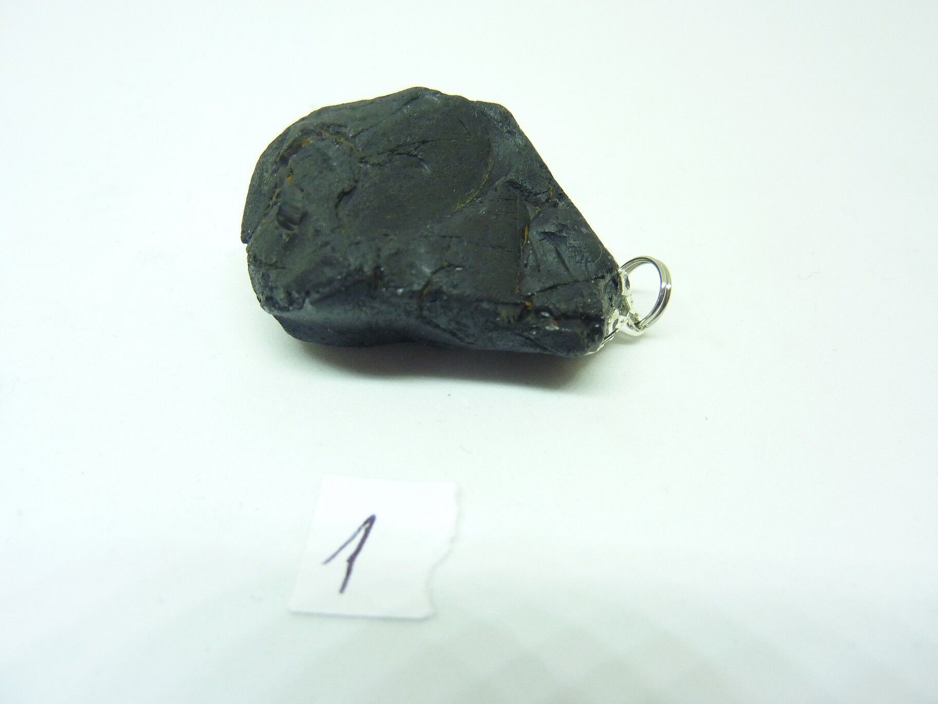 MASSIF PENDENTIF PROTECTION SPINELLE NOIRE 29,7 gr REF 0674 – Image 3