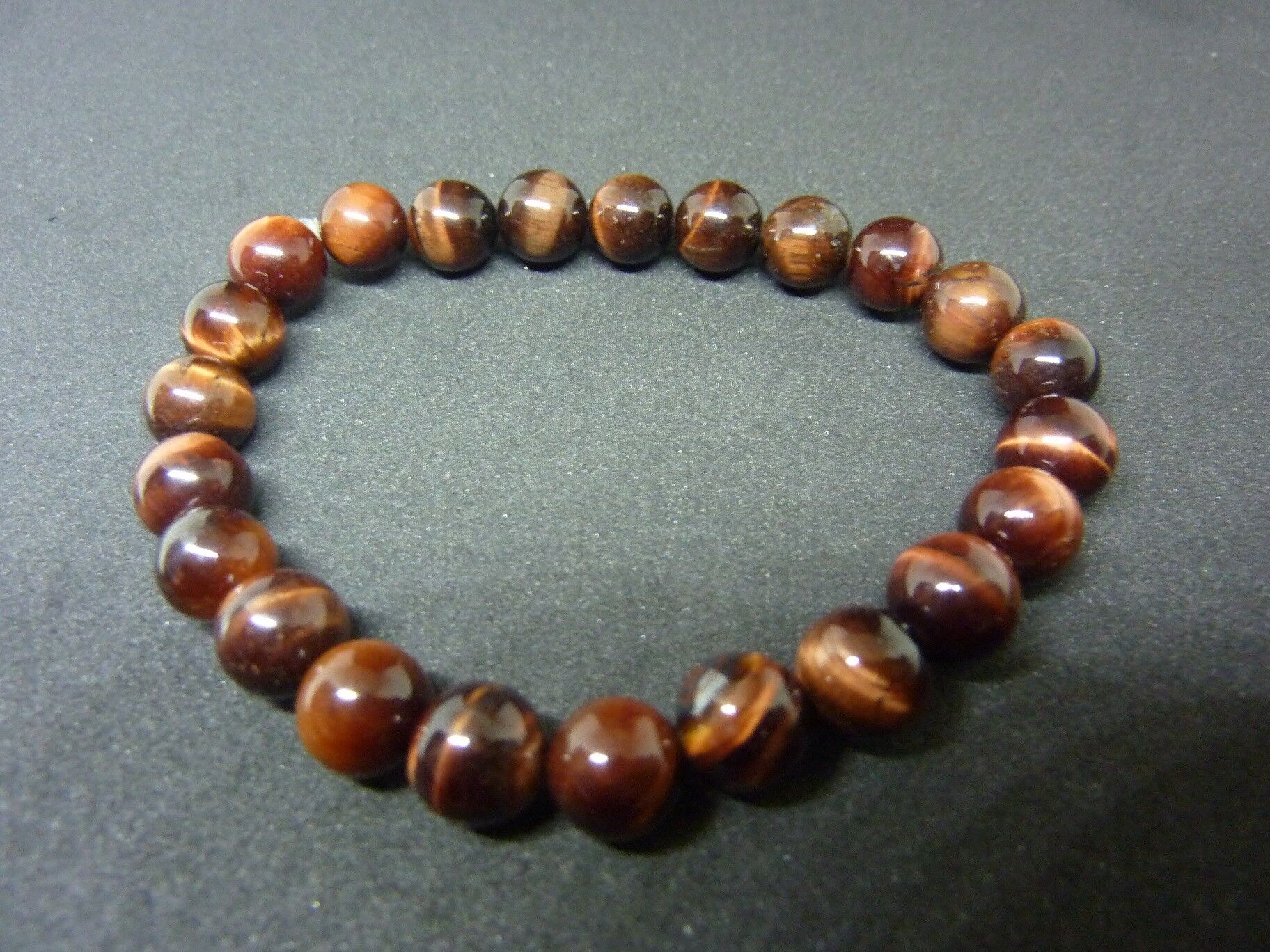 BRACELET OEIL DE TAUREAU PERLES 8 MM – Image 5