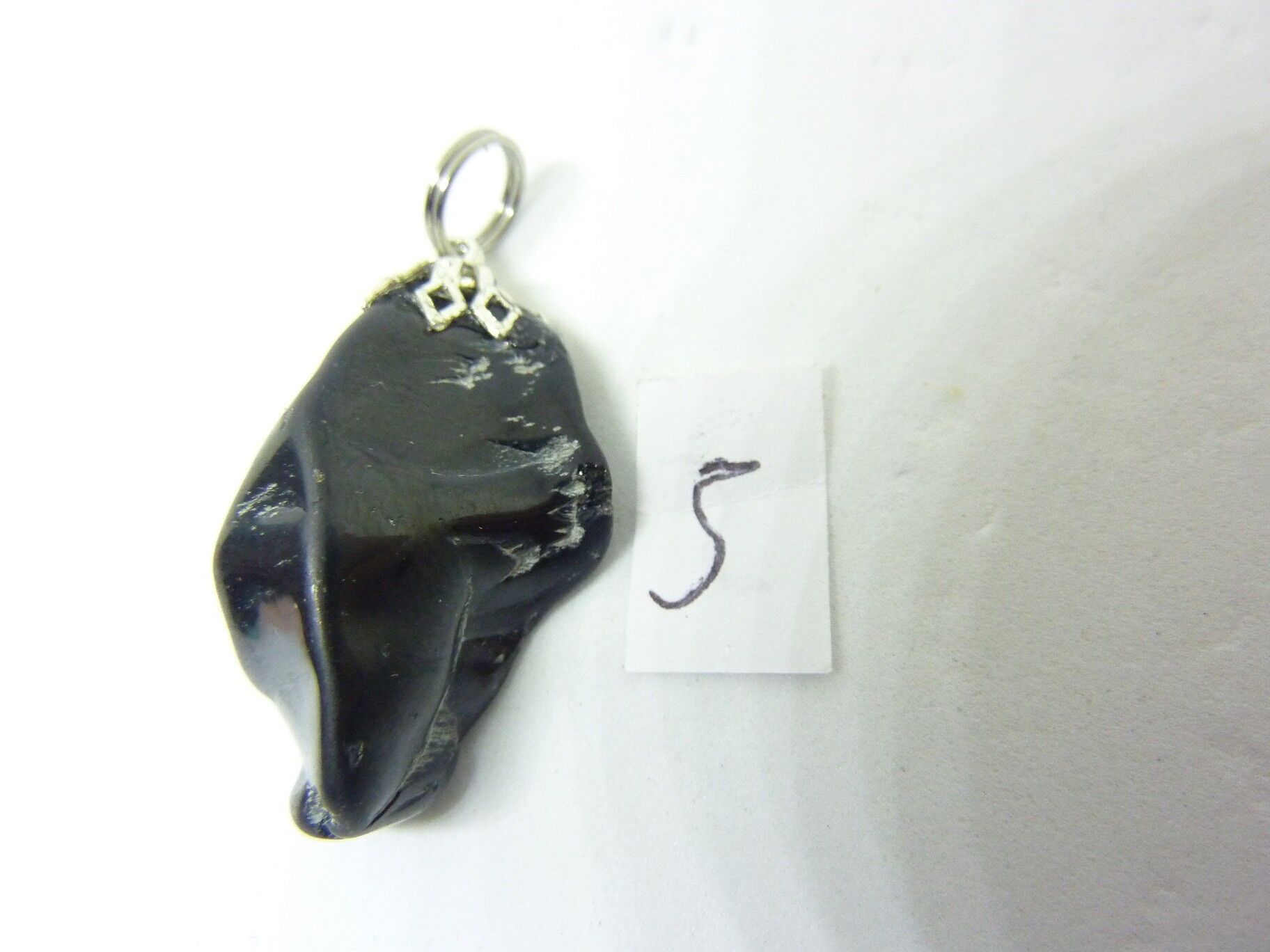 PENDENTIF PROTECTION SPINELLE NOIRE 6,8 gr REF 3870