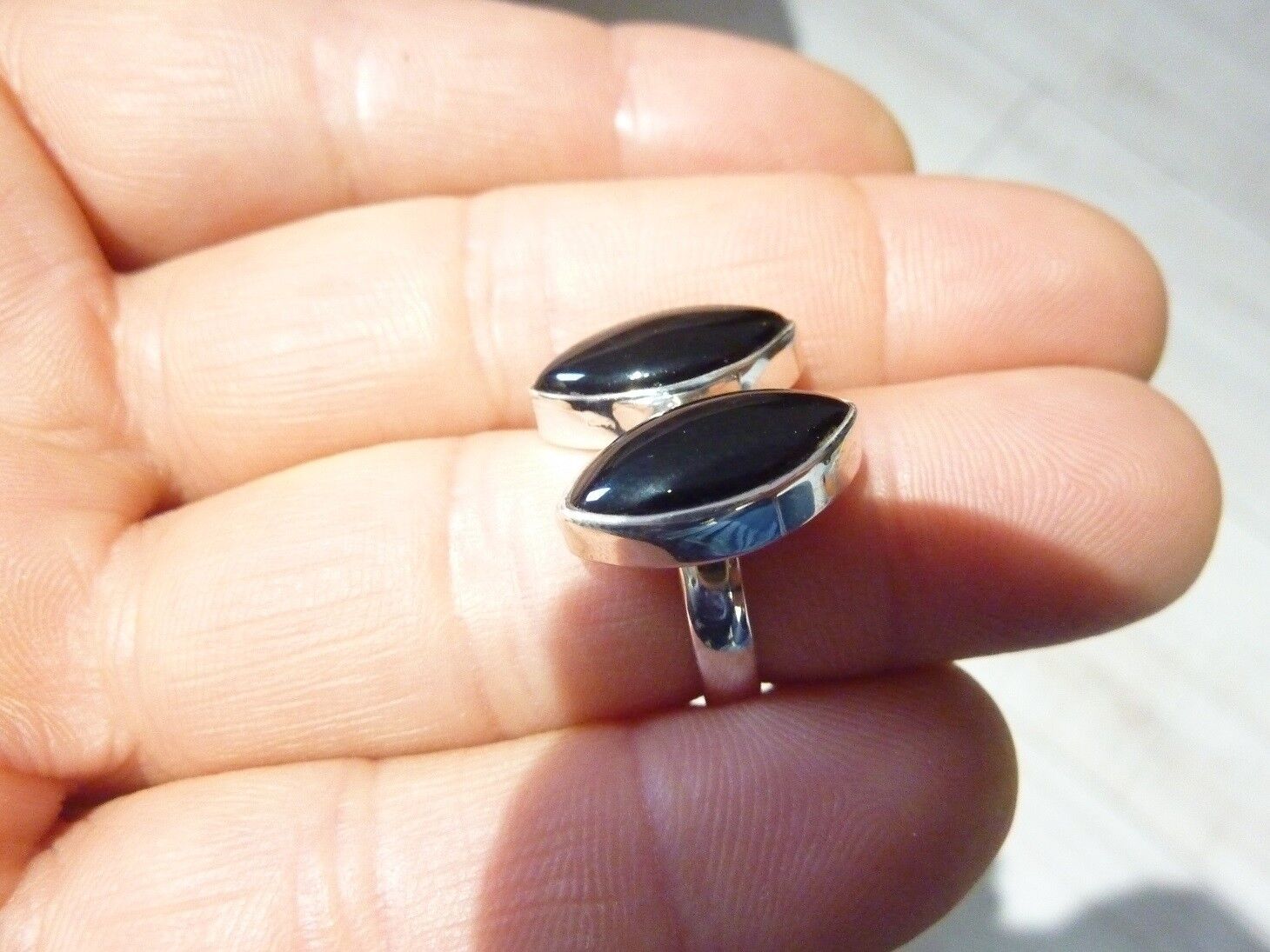 BAGUE EN ONYX NOIR MONTURE ARGENT 925 TAILLE 51 3/4 REF 9796 – Image 2