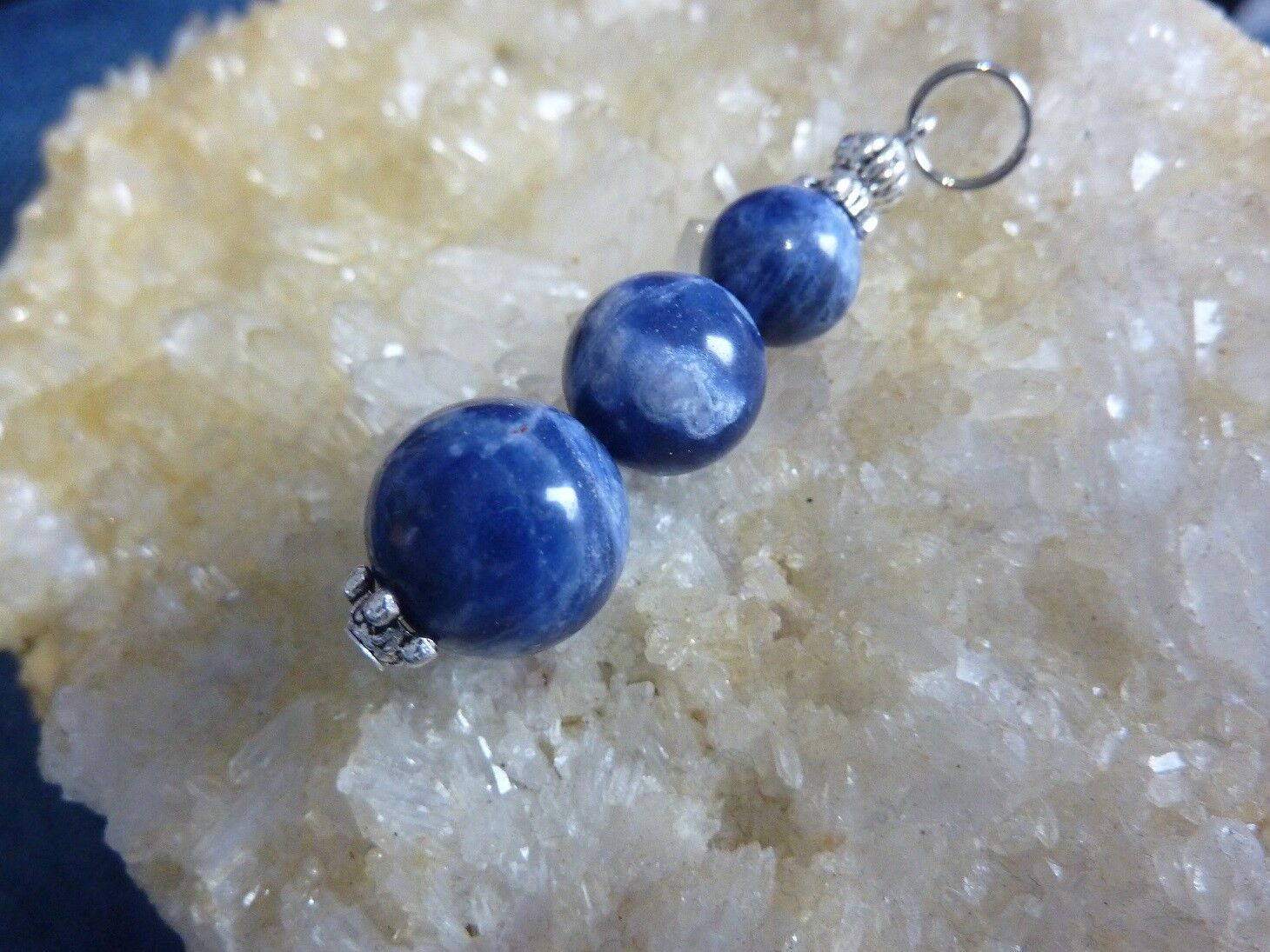 Pendentif Sodalite perles rondes 12-10-8 mm