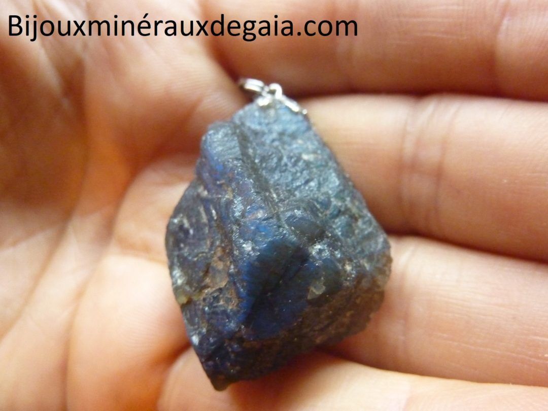 PENDENTIF LABRADORITE BRUT 21 gr ref 3926