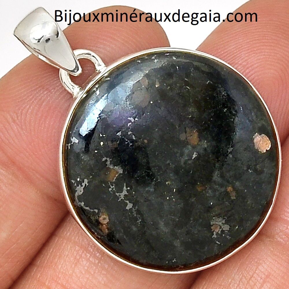 Pendentif Nuummite Véritable monture argent 925 Rare ref 1097