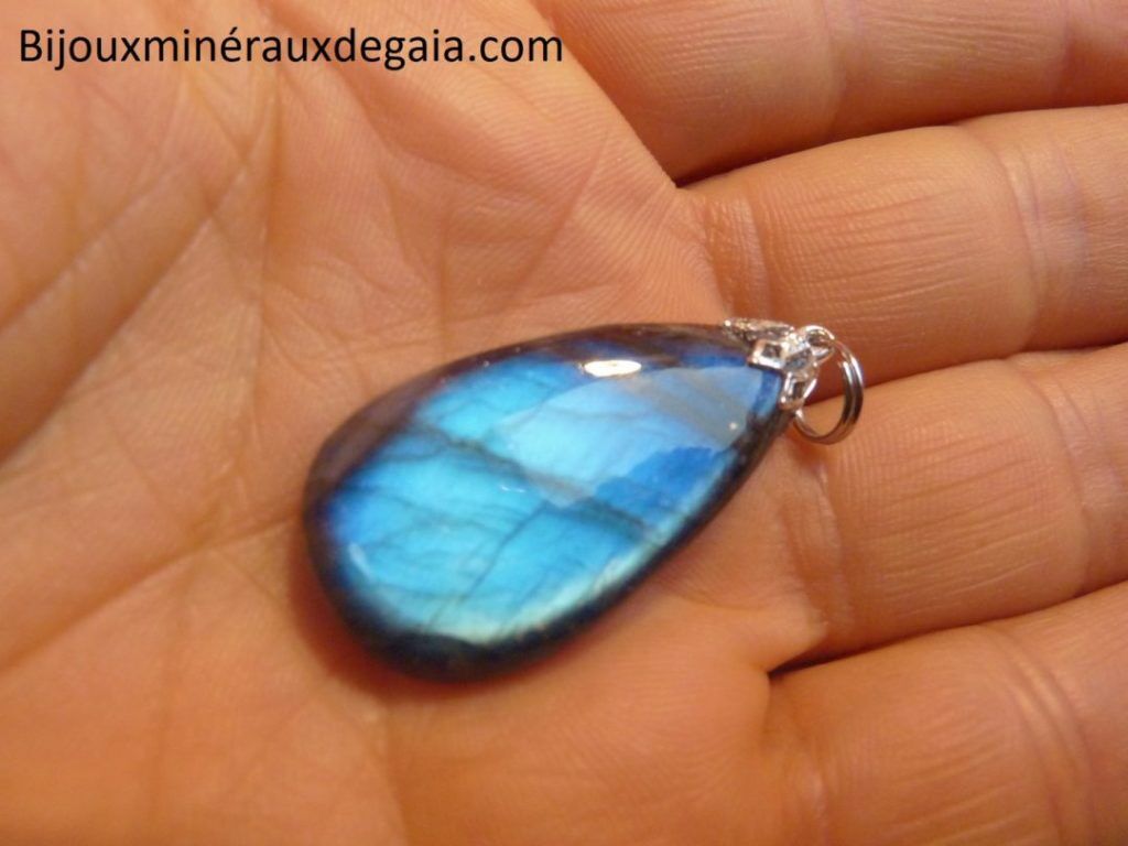 Pendentif Labradorite Poids 5,8 gr ref 8980