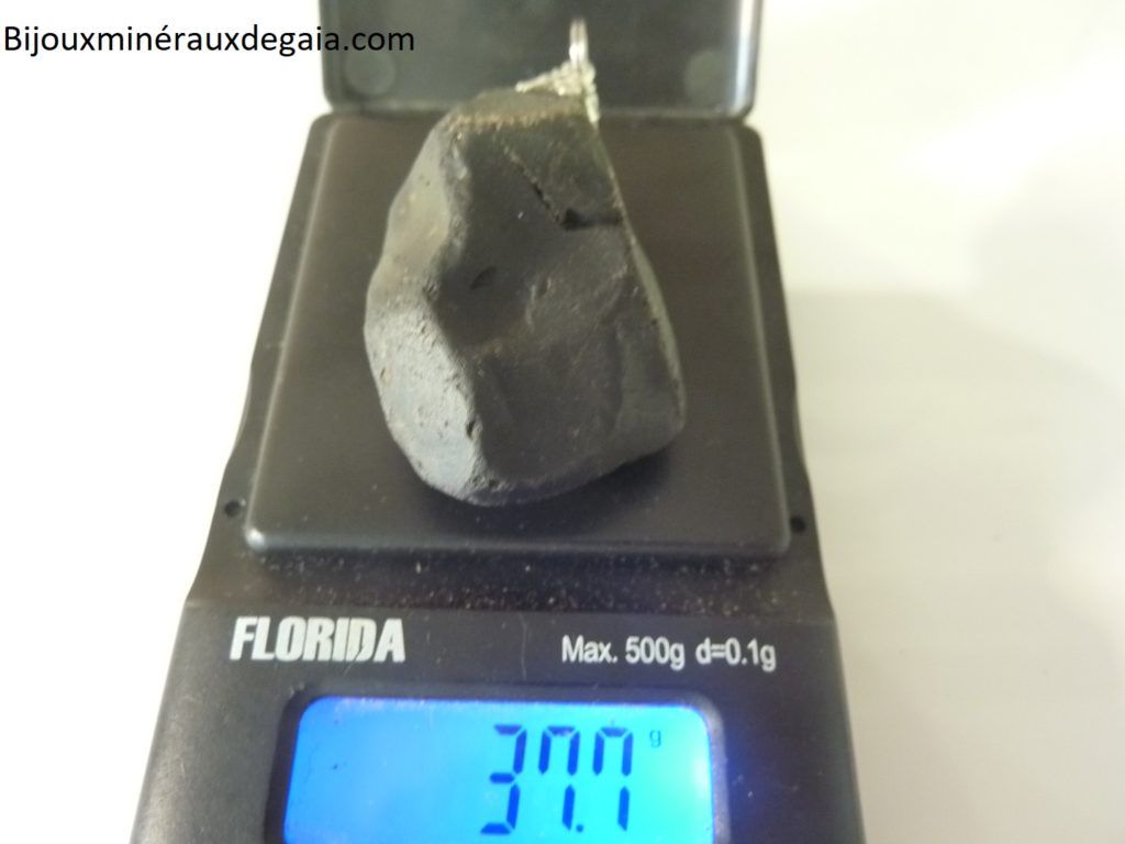 Pendentif Spinelle noir 37,7 gr ultra rare ref 1522