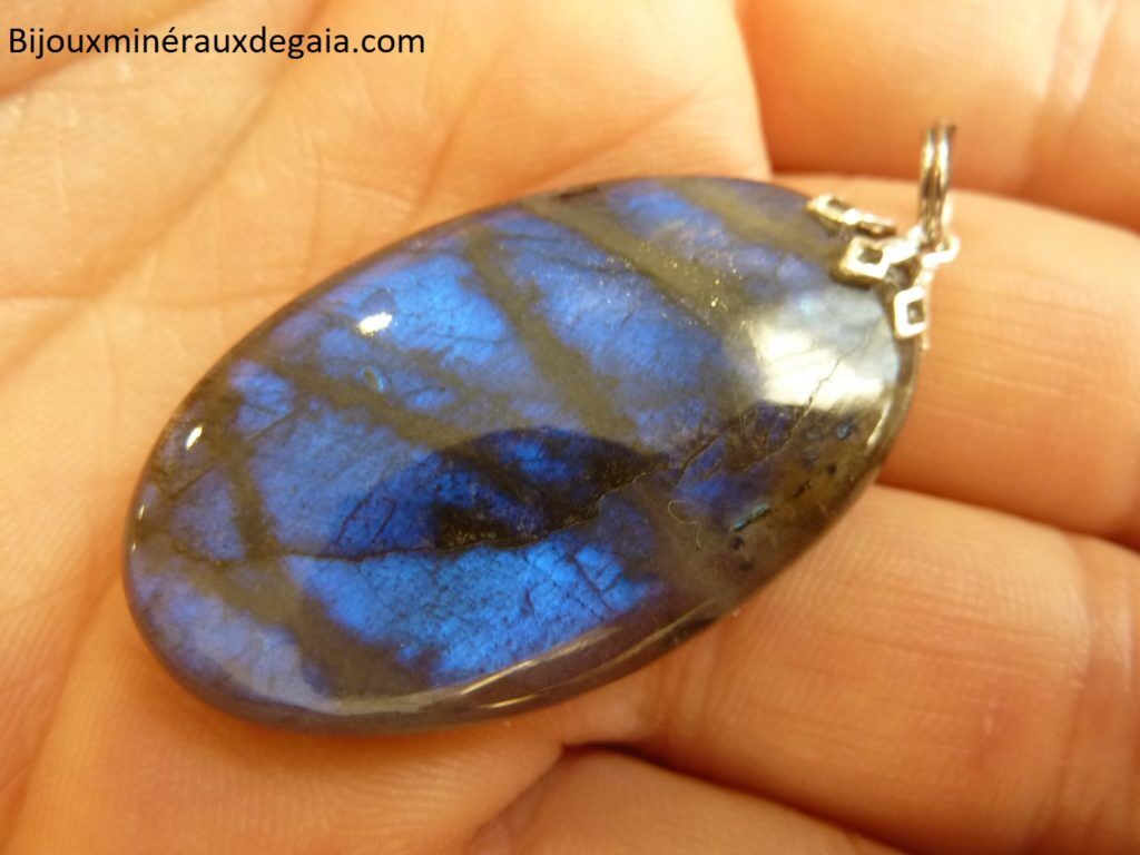 PENDENTIF LABRADORITE Poids 11,8 gr REF 5753