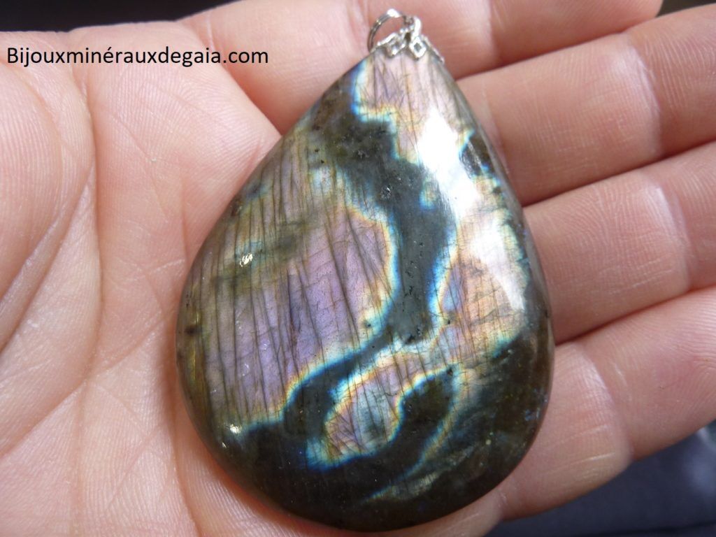 Pendentif Labradorite orange-violette Rare ! Poids 32,8 gr ref 4533
