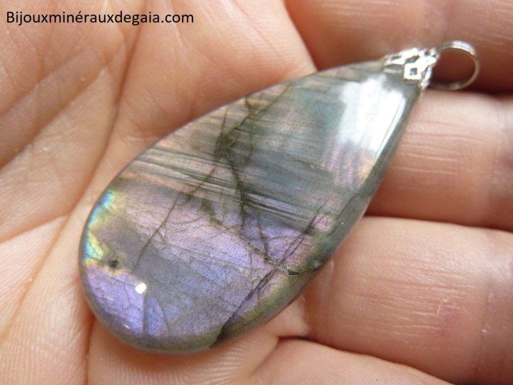 Pendentif Labradorite violet Rare ! Poids 14,5 gr ref 9116