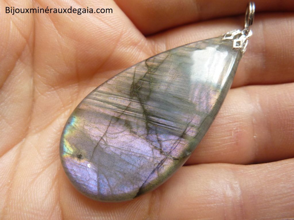 Pendentif Labradorite violet Rare ! Poids 14,5 gr ref 9116