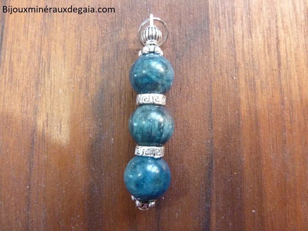 Pendentif CYANITE DISTHENE perles rondes 10 mm