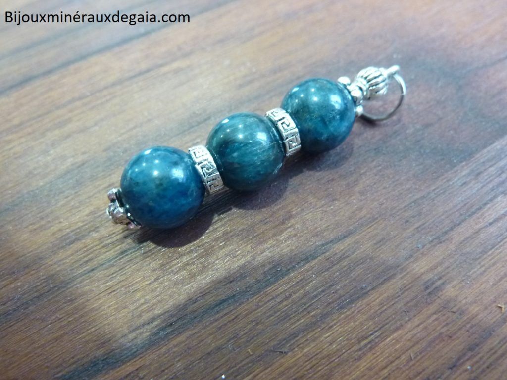 Pendentif CYANITE DISTHENE perles rondes 10 mm