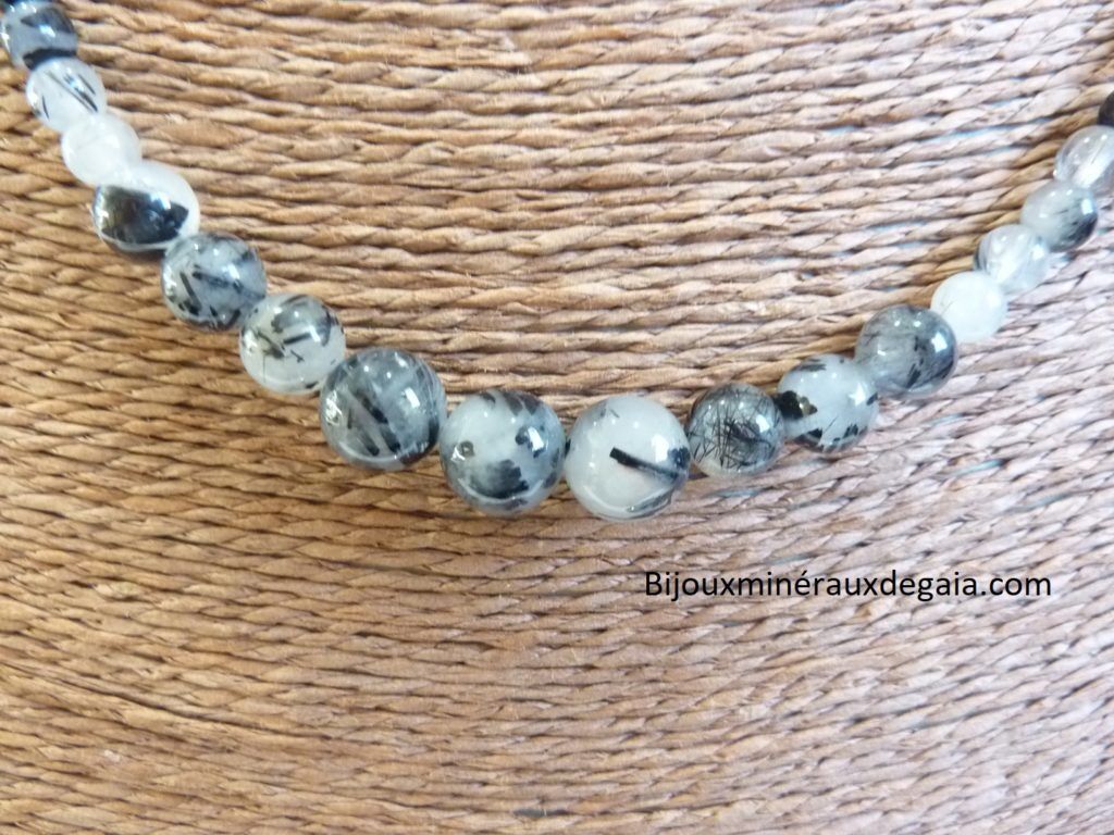 Collier quartz tourmaliné perles rondes 10-8-6 mm