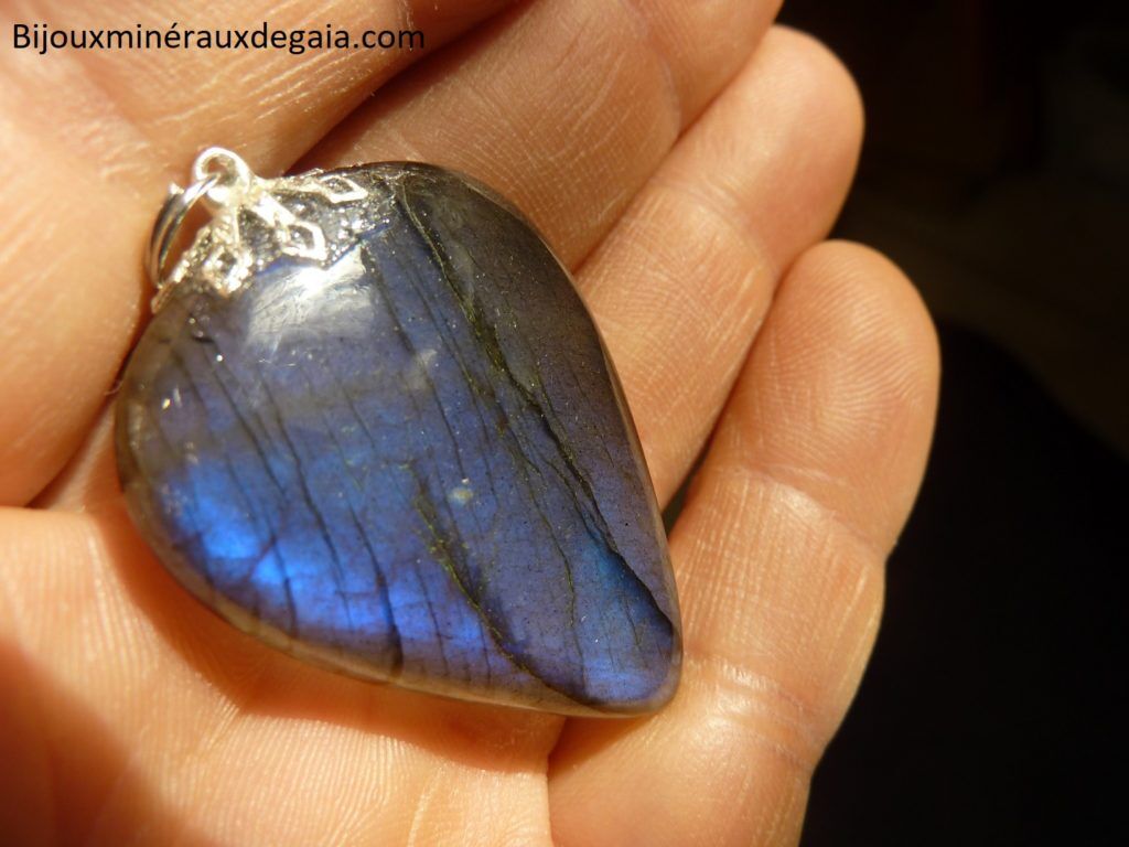 Pendentif protection Labradorite poids 12,4 gr ref 3061