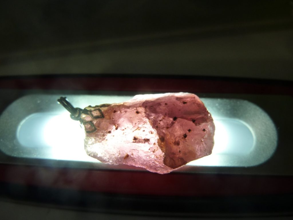 PENDENTIF TOURMALINE ROSE RUBELLITE 6,5 gr ref 7028