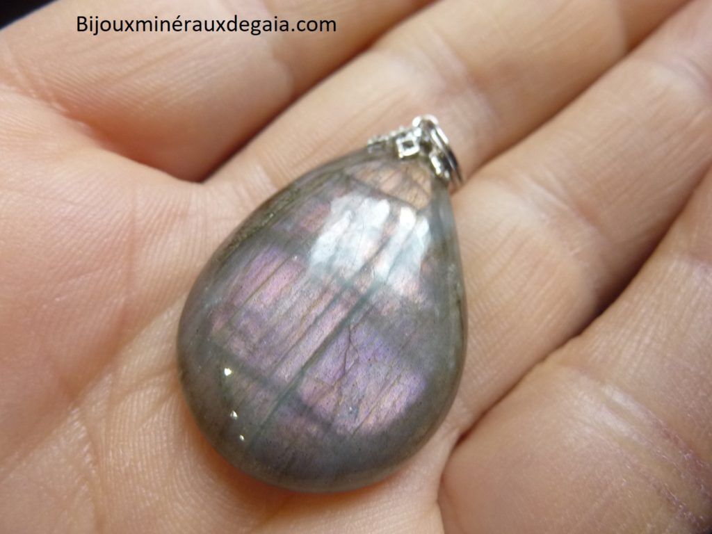 Pendentif Labradorite violet Rare ! Poids 9,6 gr ref 0848