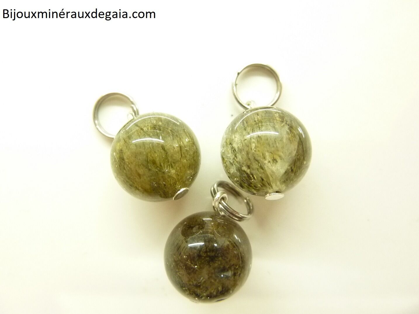 Pendentif quartz tourmaliné verte rare ! Perles rondes 12 mm