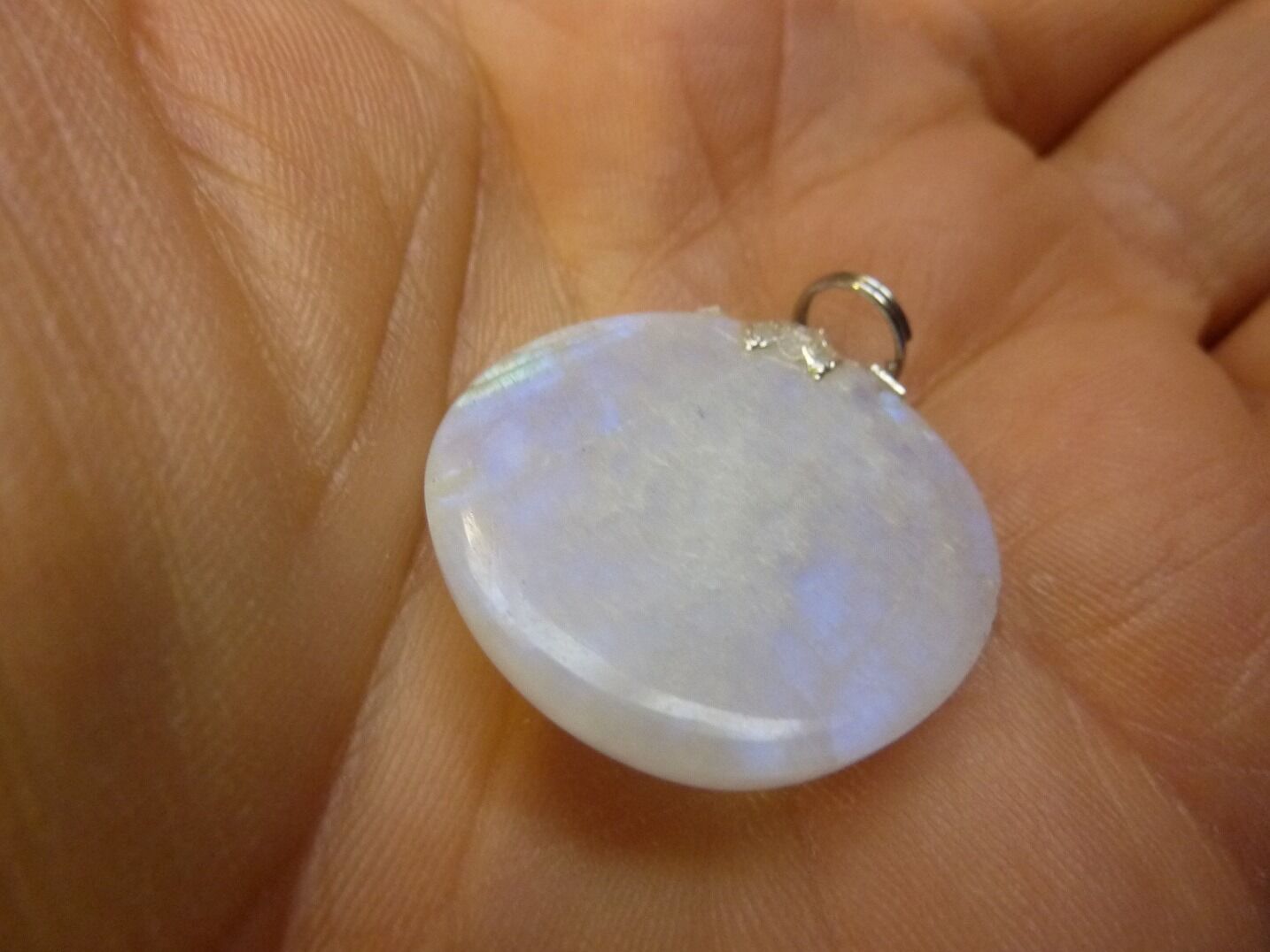 Pendentif pierre de lune gemme ref 1118