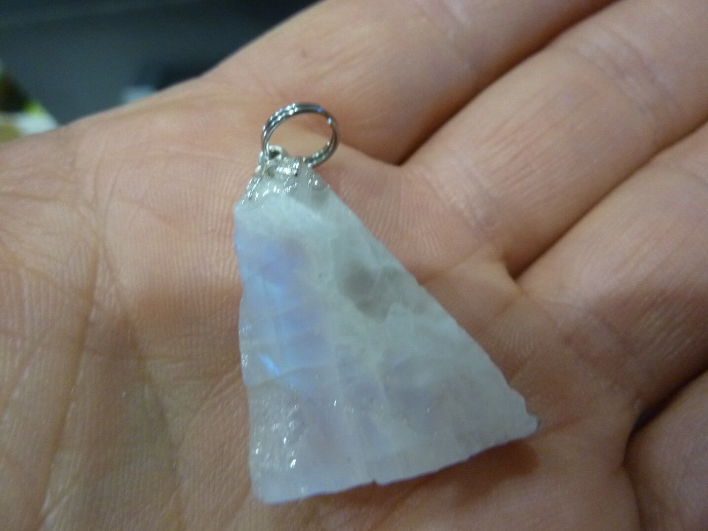 Pendentif pierre de lune brut gemme ref 5960