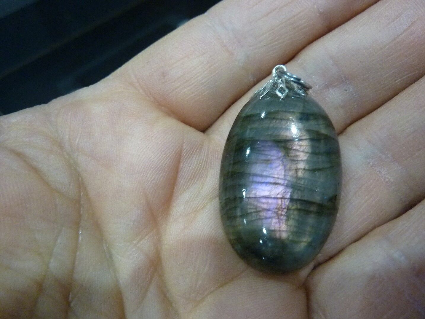 Pendentif Labradorite violet Rare ! Poids 10 gr ref 0677