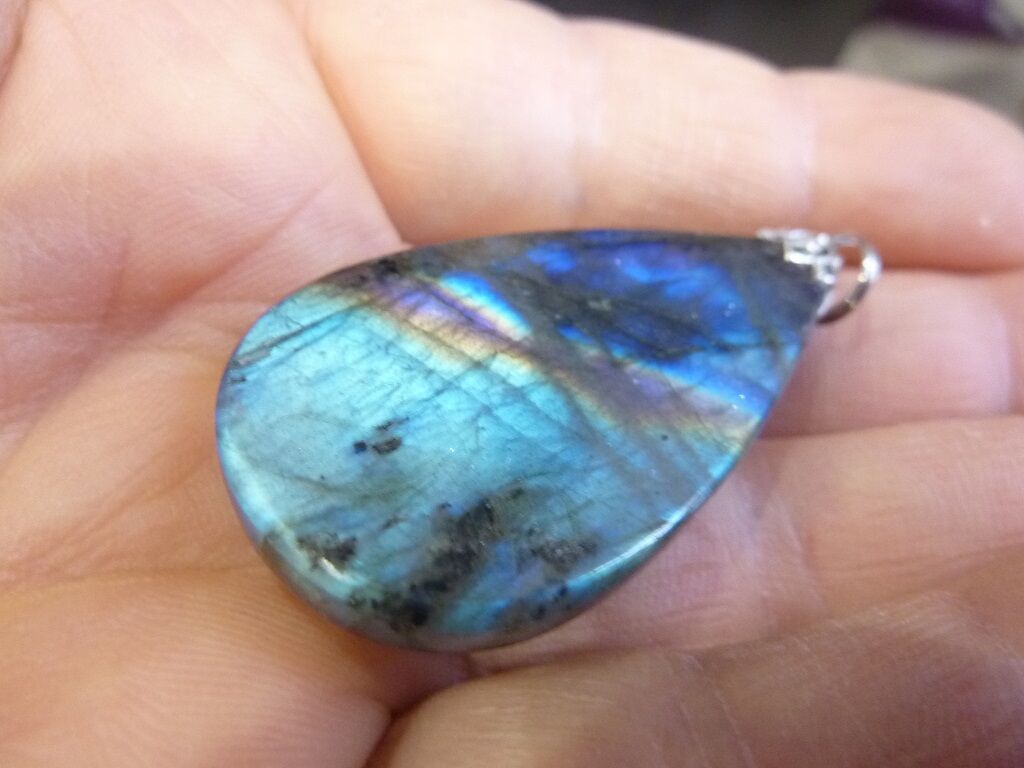 Pendentif labradorite 15,3 gr ref 7589