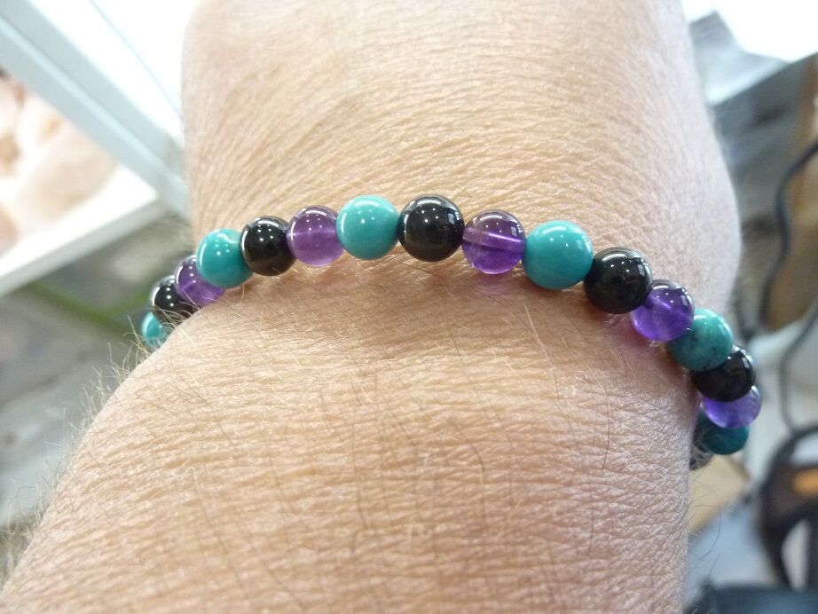 Bracelet Spinelle noir-Améthyste-Turquoise - Perles 6 mm
