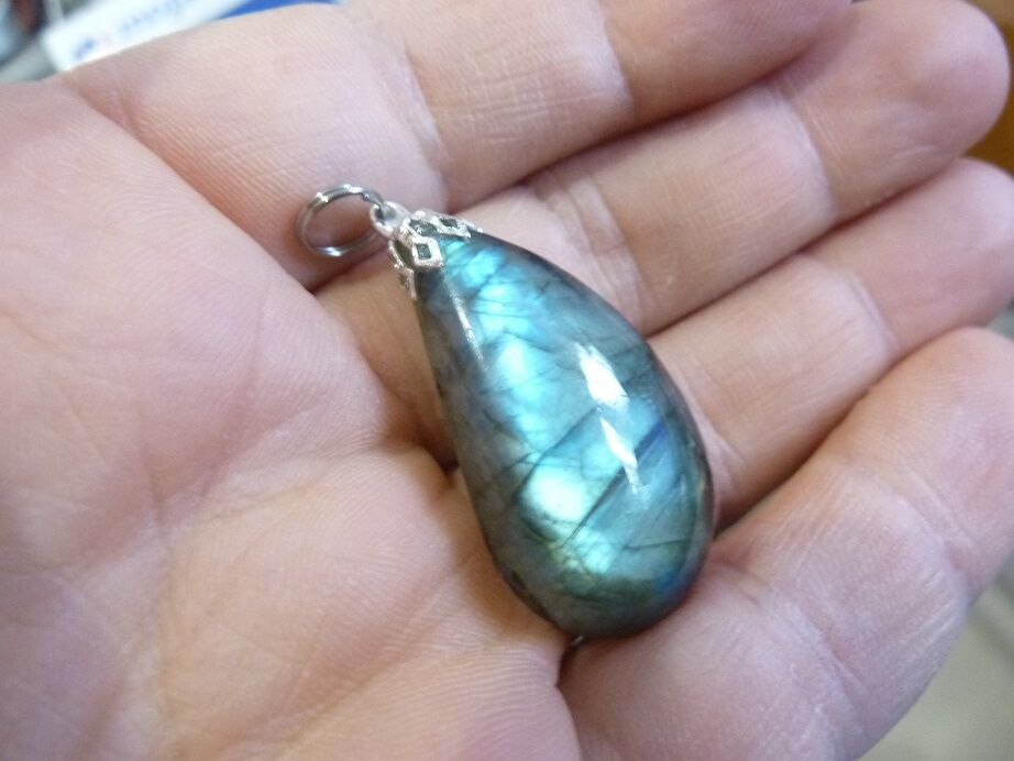 Pendentif Labradorite 8,8 gr réf 9734