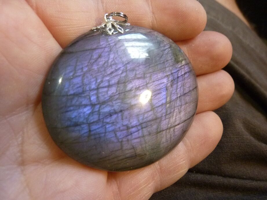 Pendentif Labradorite violet 56,7 g réf 2607