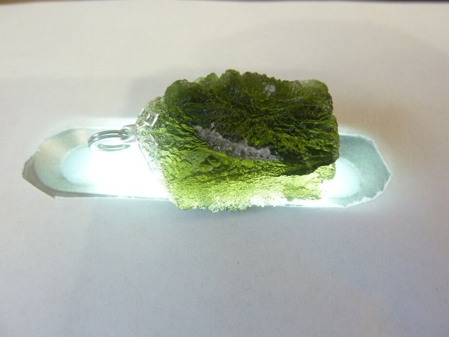 Pendentif Moldavite 10,70 gr ref 0810