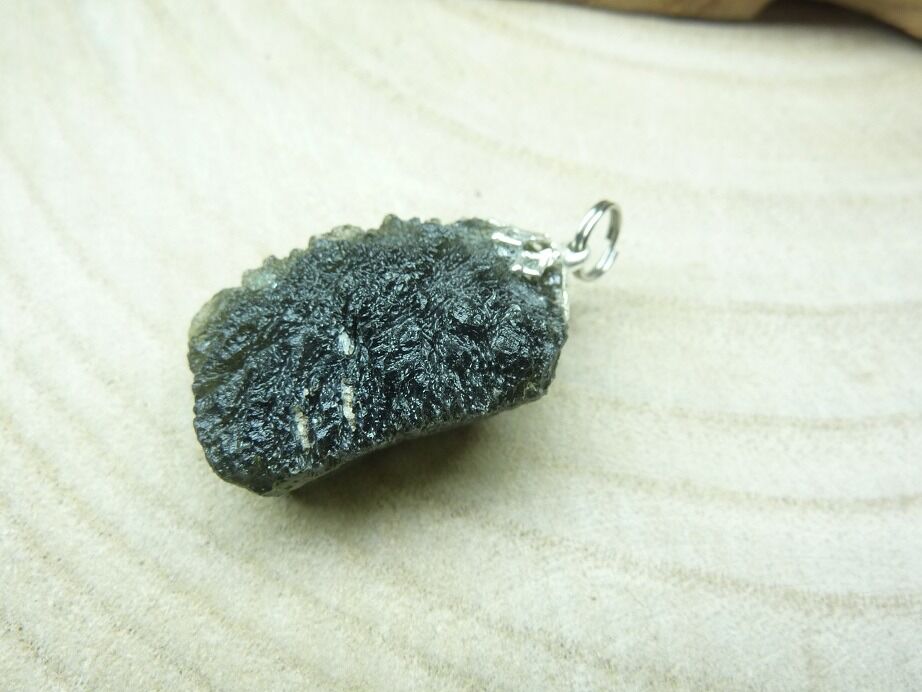 Pendentif Moldavite 10,70 gr ref 0810