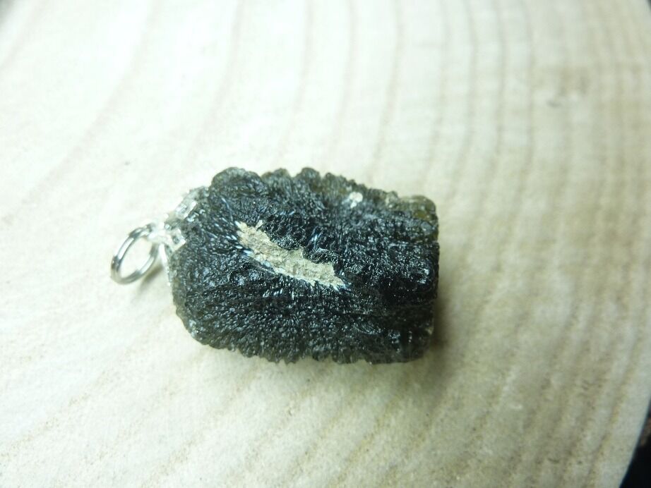 Pendentif Moldavite 10,70 gr ref 0810