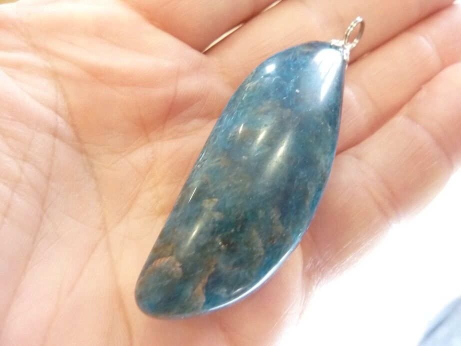 Gros pendentif Apatite 36,6 gr ref 1410