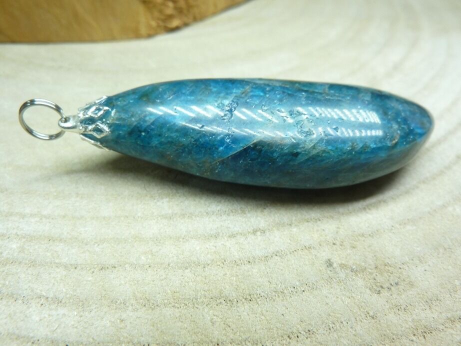 Gros pendentif Apatite 36,6 gr ref 1410