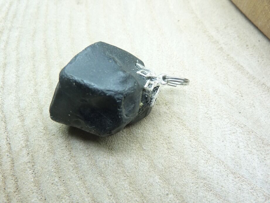 Pendentif Spinelle noir 14,5 gr ultra rare ref 1088